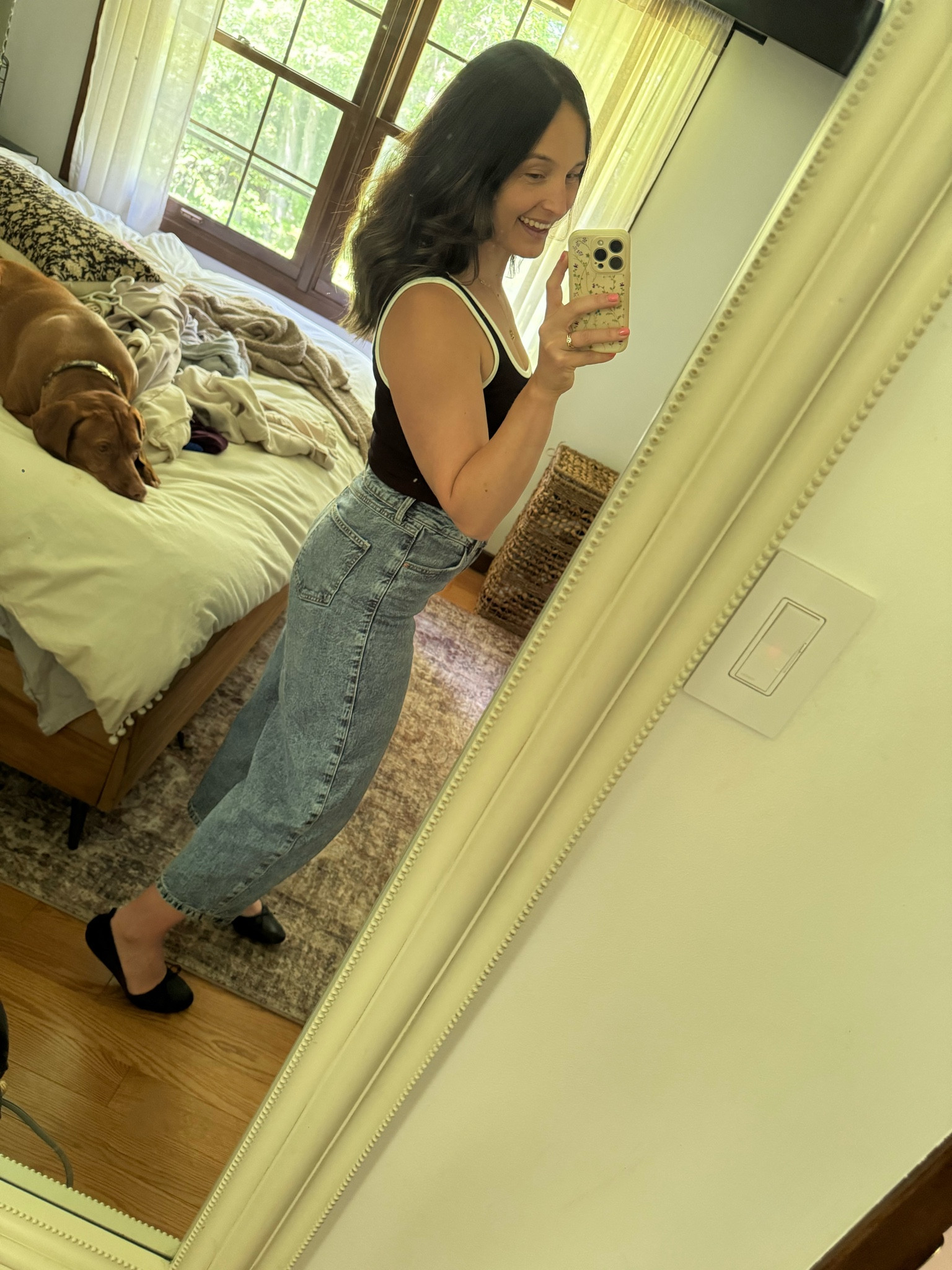 a comfy pair of barrel denim paired with a basic tank for a casual look🫶🏽
denim: size 28
tank: size small 

#LTKFindsUnder100