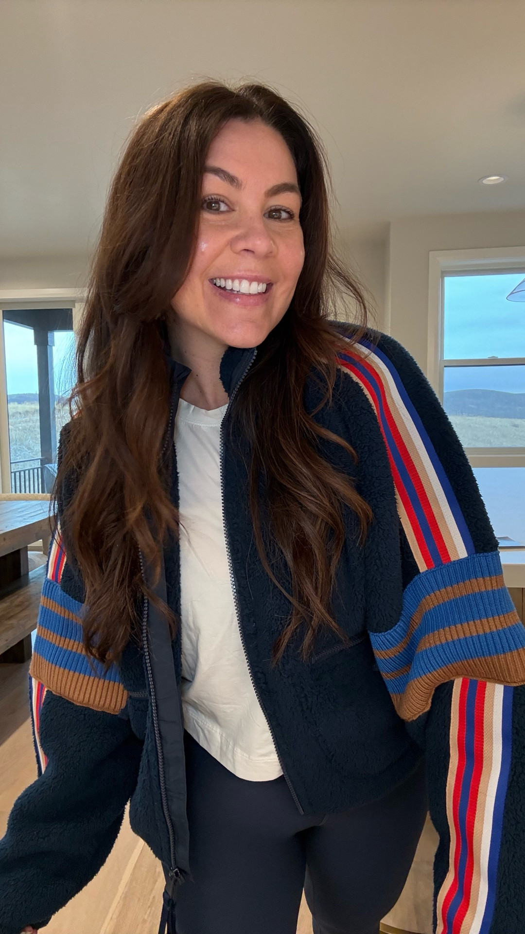 The softest #freepeople fleece

Size small but could also of done XS

#LTKmorningroutine #LTKActive #LTKfitnessgoals