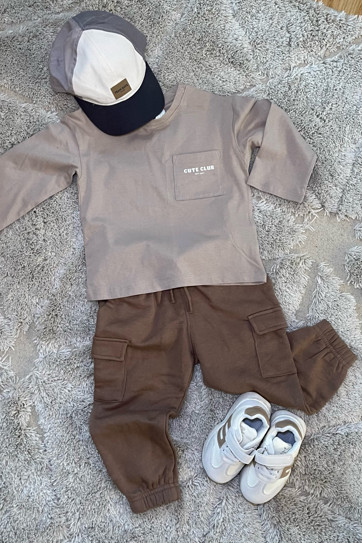 Toddler Baby Boy Outfit Clothes Inspiration Inspo Athletic Sporty Joggers H&M Shein Neutrals Brown Sneakers Shoes Casual Comfy Winter 


#LTKBaby #LTKFamily #LTKKids