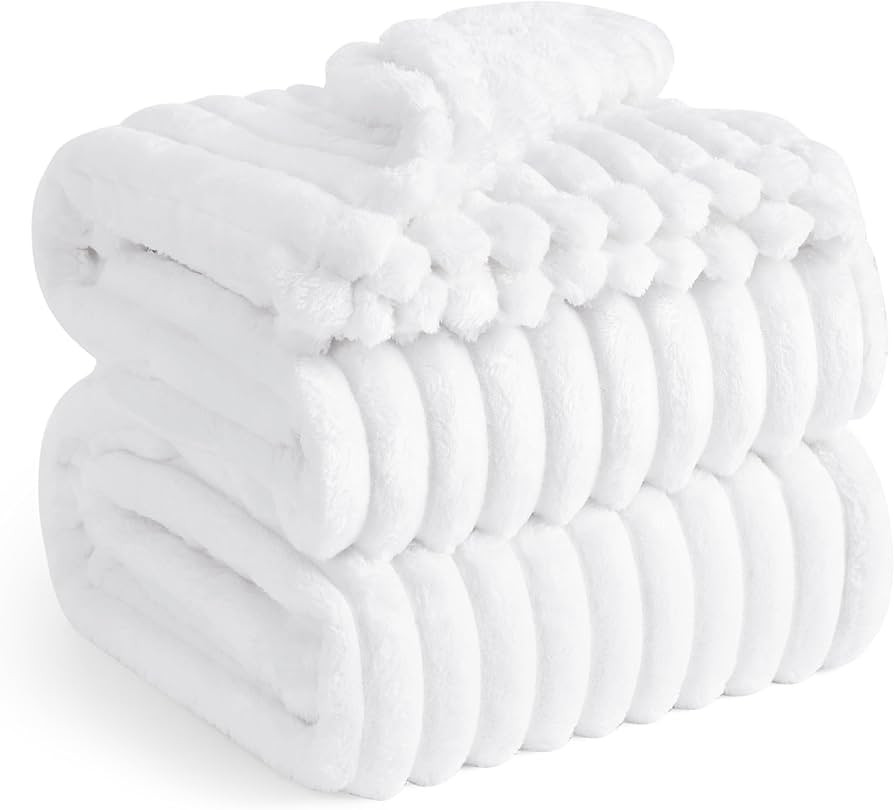 Bedsure King Throw Blanket for Couch - Super Soft Cozy Blankets for Women, Cute Small Fleece Blan... | Amazon (US)