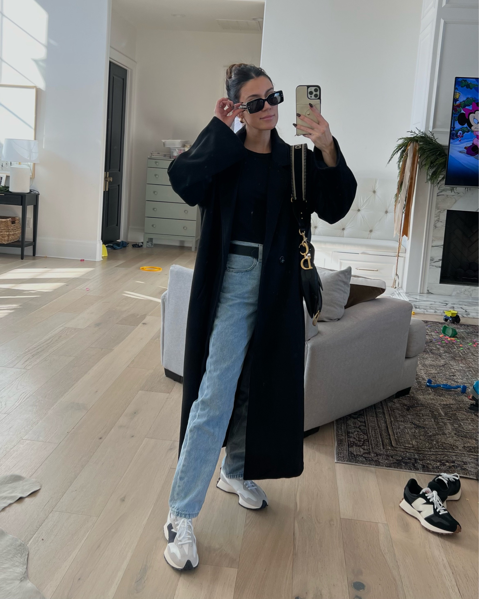 Outfit of the day 🖤 I’ve been wearing my New Balance sneakers on repeat! 

Mom style; winter style; casual style; school drop off outfit; Christine Andrew 

#LTKstyletip #LTKshoecrush #LTKunder100