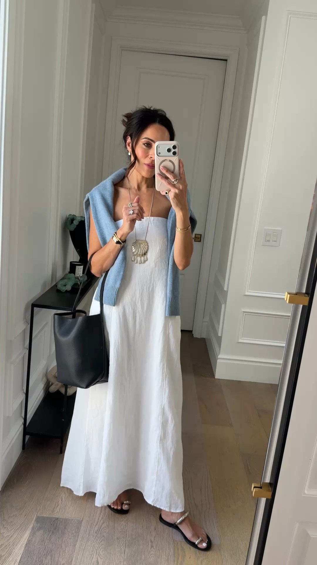 The perfect linen dress for spring/summer, amazing price and comes in 2 more colors! 




Linen dress, spring, summer, affordable 

#LTKOver40 #LTKSeasonal