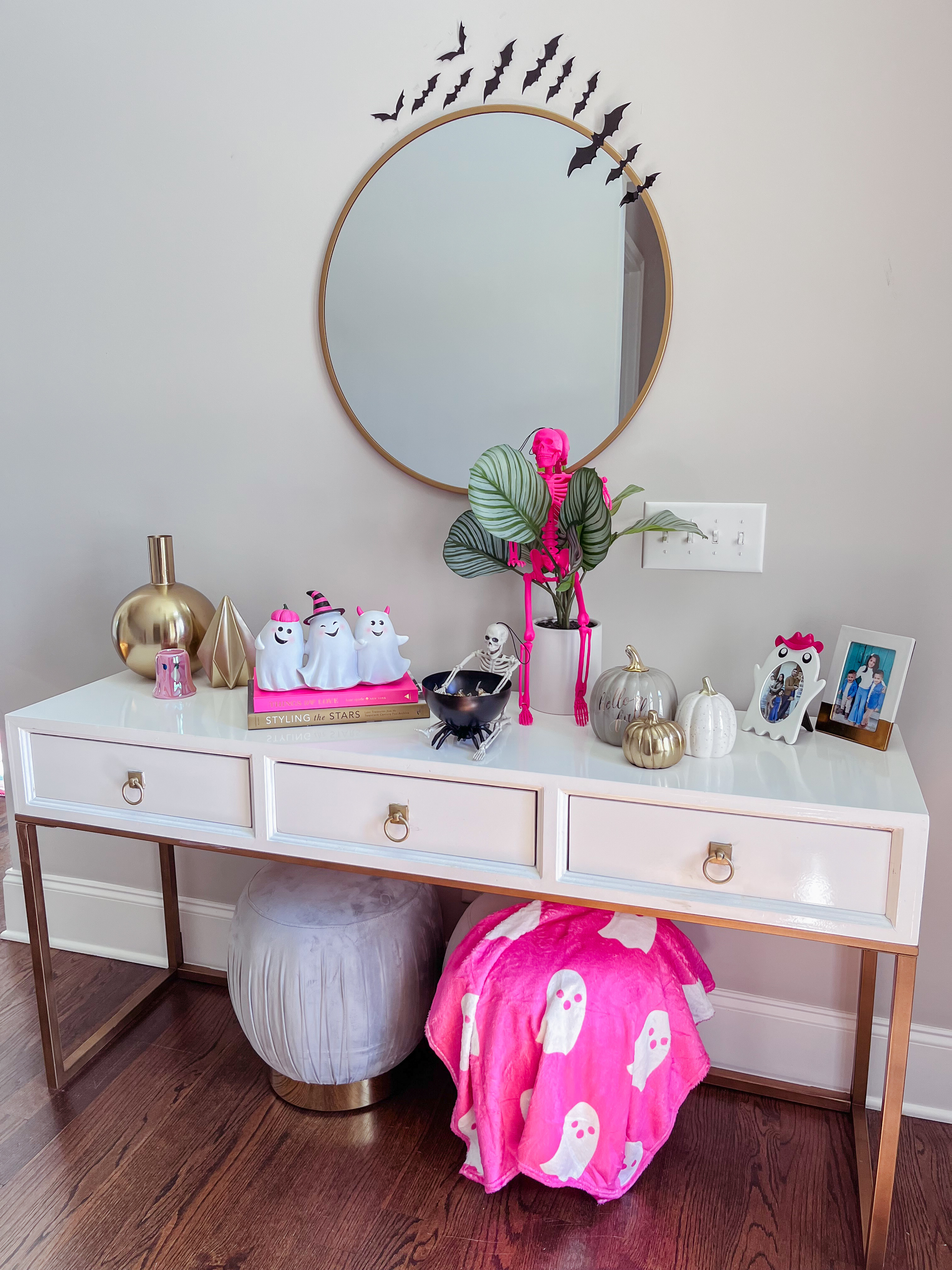 Halloween home
Entryway table
Halloween decor
Pink home decor 

#LTKHalloween #LTKHoliday #LTKHome