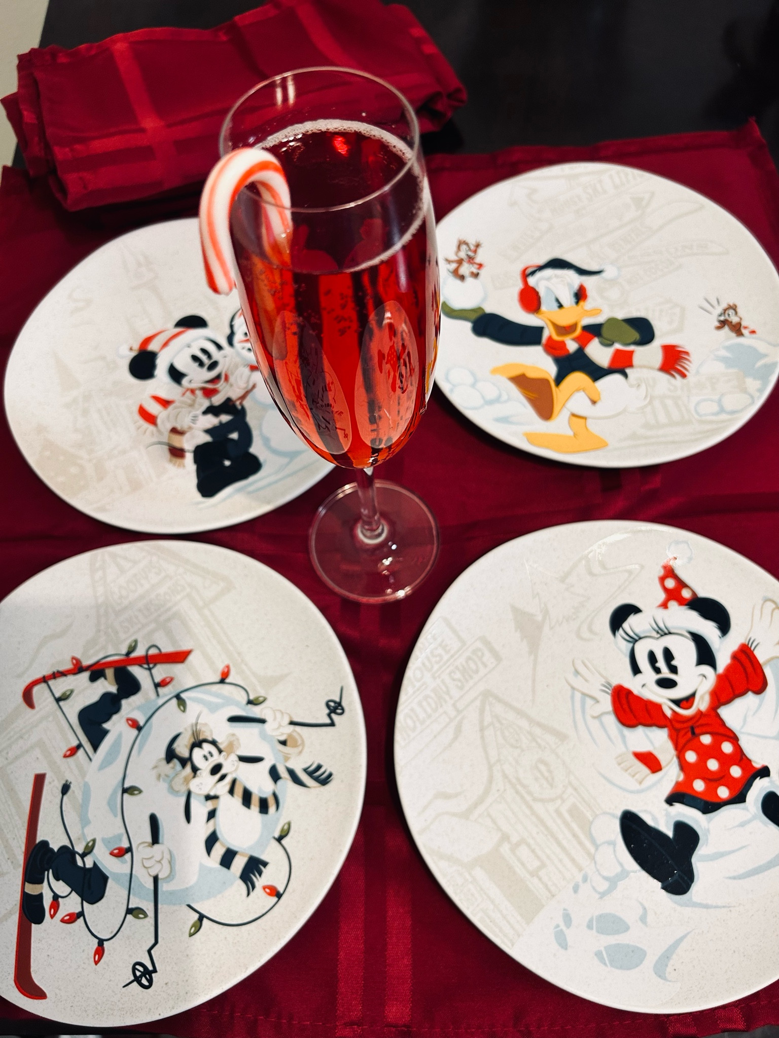 Christmas decor
Christmas plates
Champagne flutes
Cloth napkins 
Disney home decor
Salad plates
Kitchen 
Christmas tablescape 


#LTKHoliday #LTKhome #LTKSeasonal