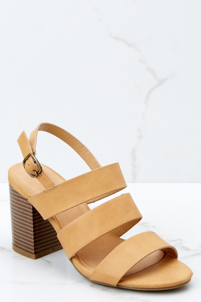 Step By Step Tan Heels | Red Dress 