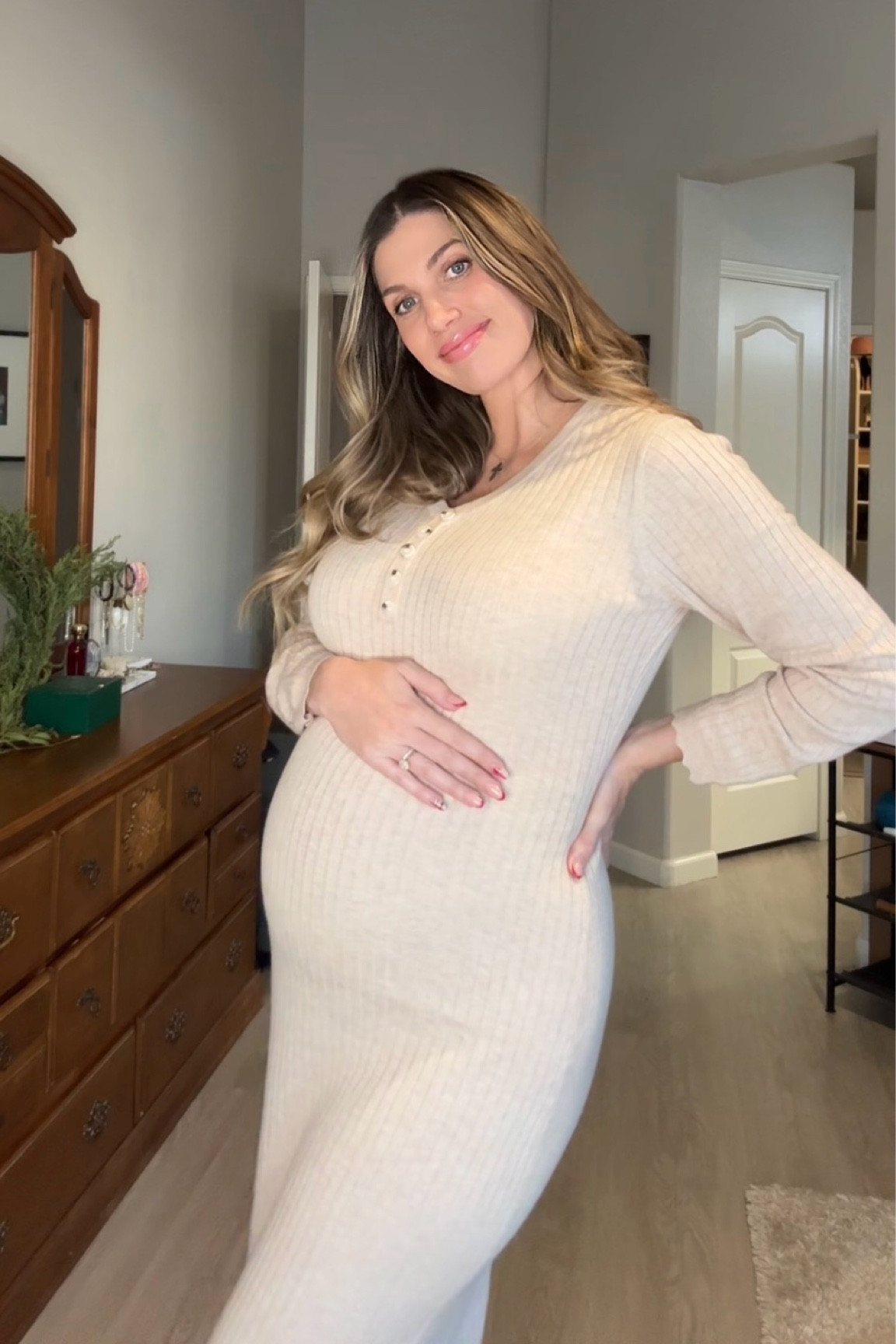 My favorite bump friendly dresses! I’m wearing a size Large. 

#LTKStyleTip #LTKBump