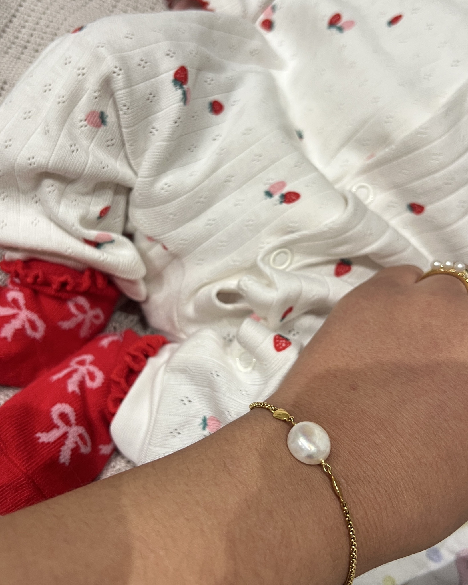 pretty pearl
bracelet 

AALIYA15 for 15% off 

#LTKgiftguide #LTKbaby