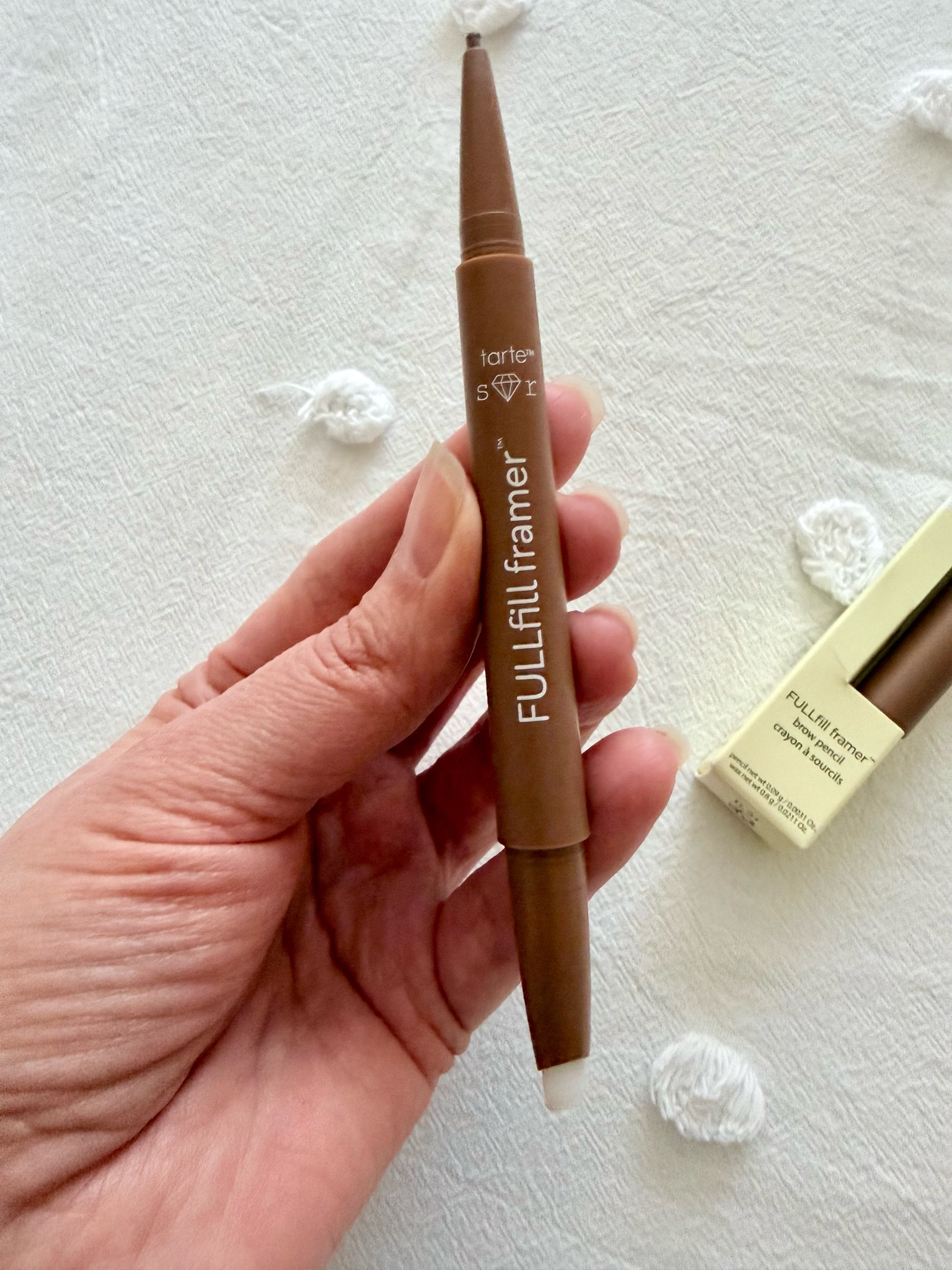 Love this FULLfill framer brow pencil from Tarte. Definitely the best one I’ve used so far. Natural looking and easy to apply. The wax end keeps the brows in place all day. It’s 50% off now.