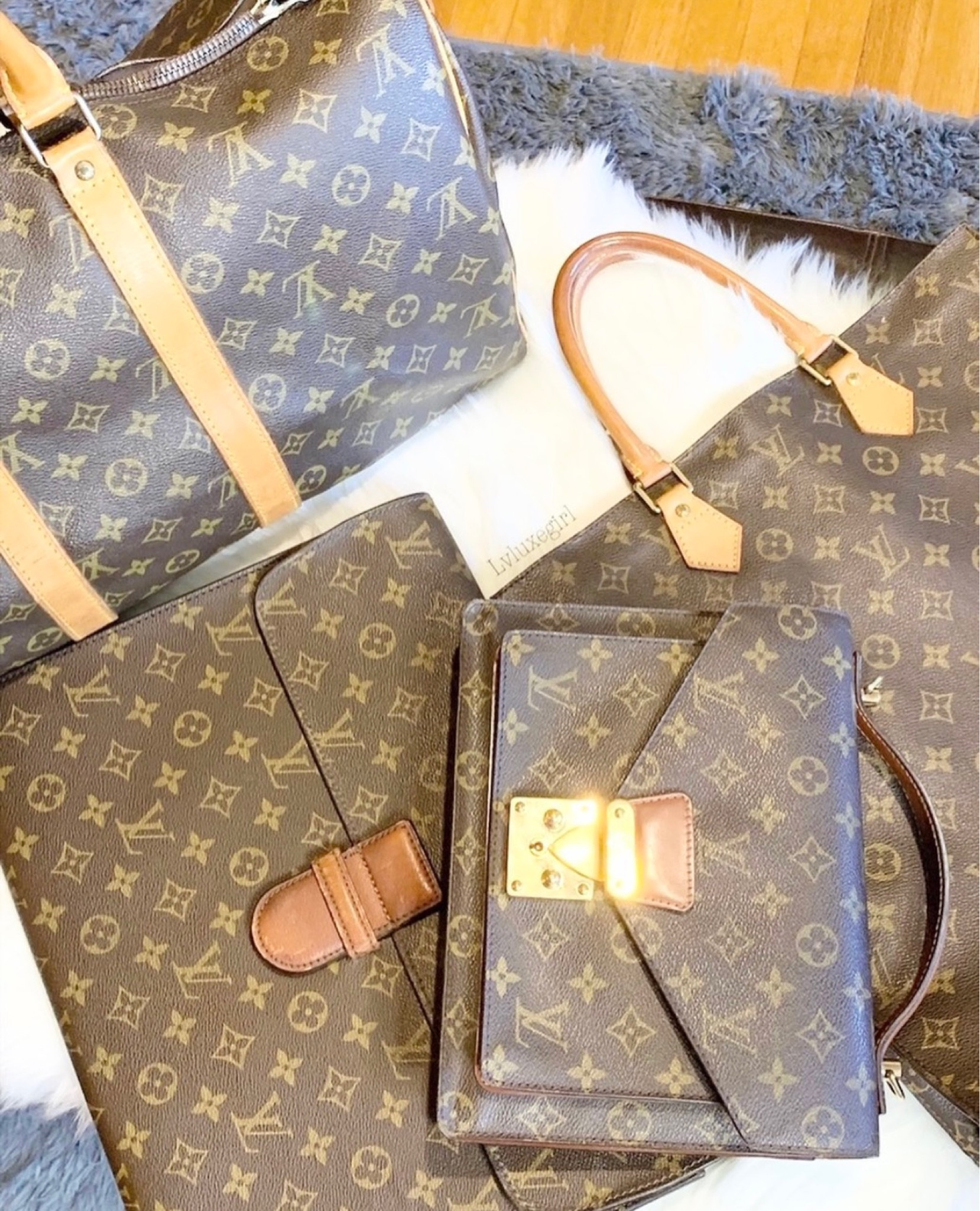 Louis Vuitton Monogram Bags
Louis Vuitton Sac Plat,
Monceau, Keepall duffle bag 
#louisvuittonduffle #louisvuittonkeepall #lvsacplat #lvmono #monogramlv #vintagelv #designerbag

#LTKstyletip #LTKitbag #LTKsalealert