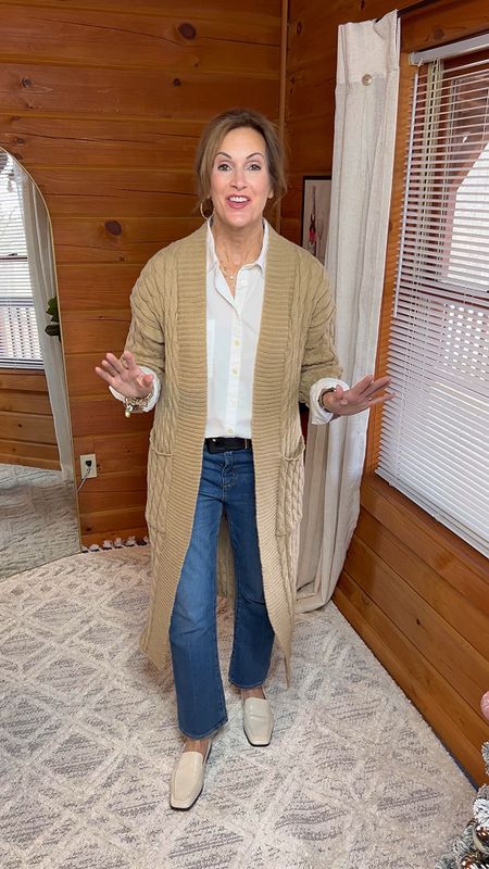 Cable Knit Long Cardigan/ Duster - M
White Button Down - M
Jeans 29/8 Tall

Classy Duster Style is not only trending it’s timeless  



#LTKstyletip #LTKVideo #LTKshoecrush