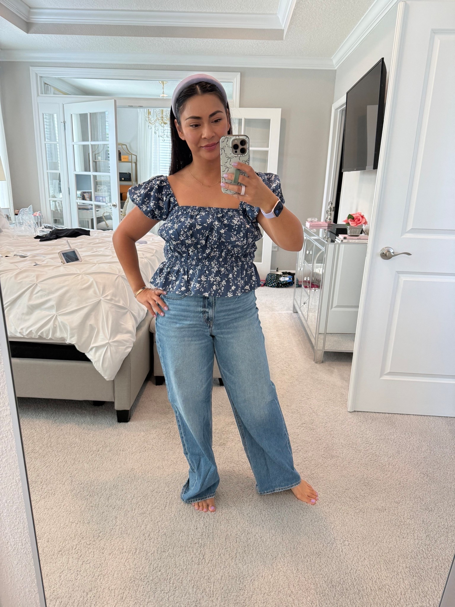 New jeans and top 🌸

#LTKBeauty #LTKootd #LTKmomlife
