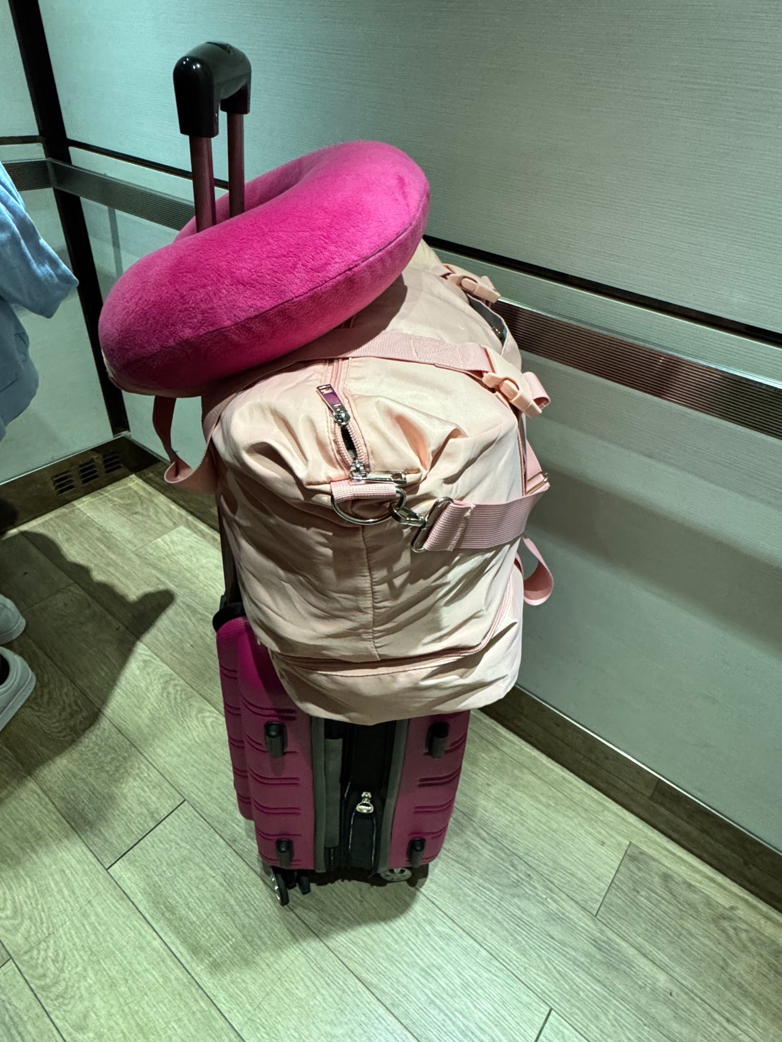 I’ve learned how to take advantage of the space in my carry-on and weekender inspired bag when I travel. Both items are on Amazon! 🛫🌎🛬

#LTKItBag #LTKFindsUnder100 #LTKTravel