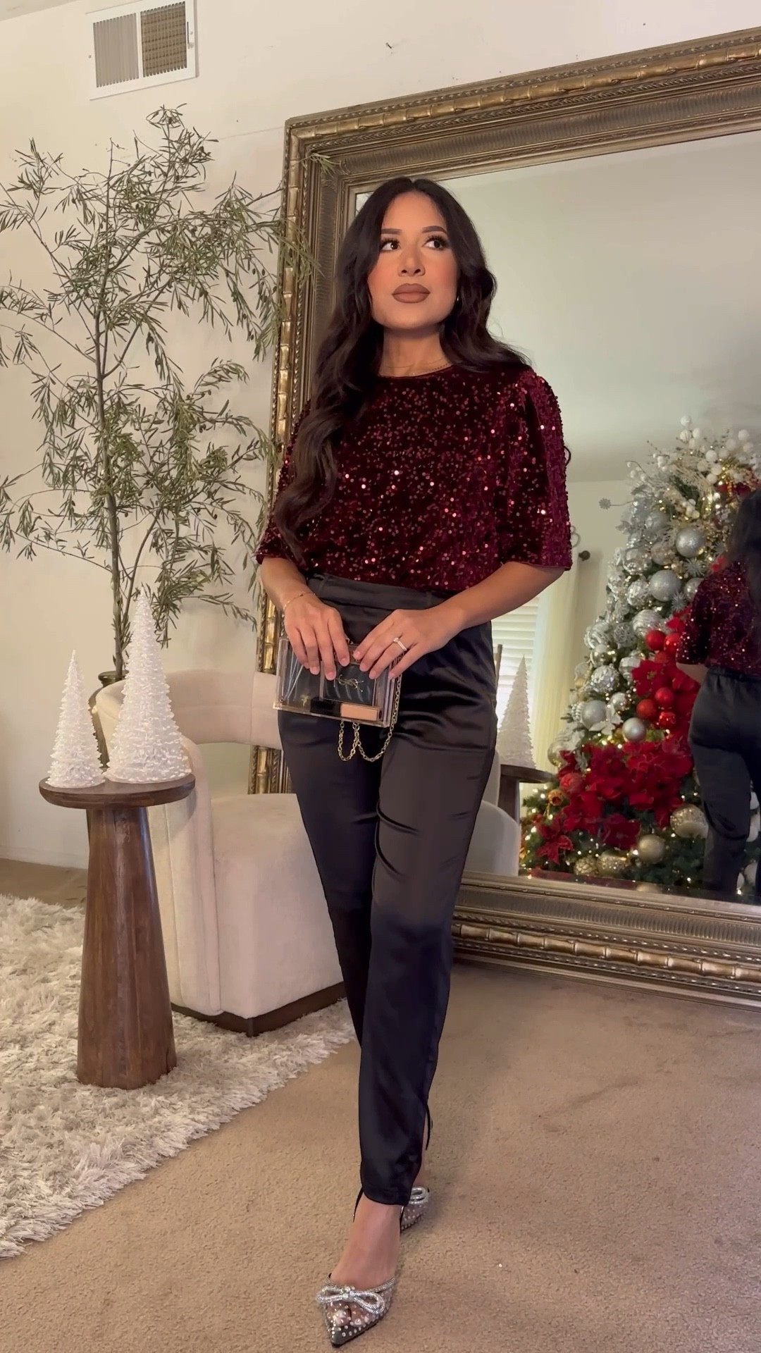 Add some holiday sparkle to your outfit✨🪩

#LTKgrwm #LTKootd #LTKHoliday