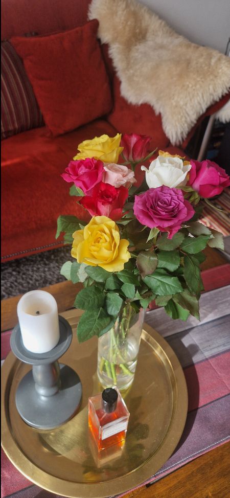 A bunch of colorful Roses for make my day. ❤️🌹💖🌹🤍🌹💛🌹🩷

#LTKeurope #LTKhome