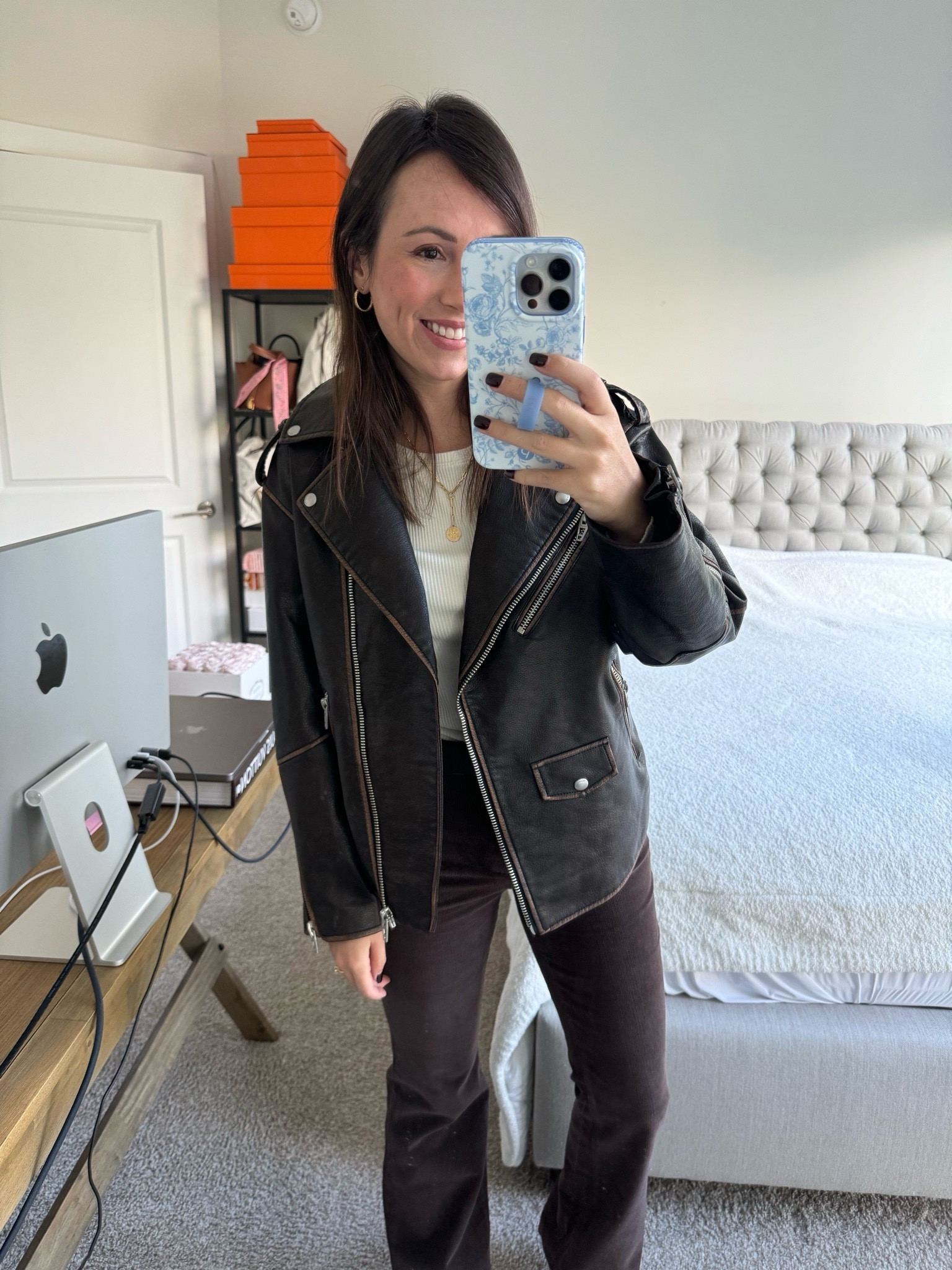 The softest faux leather moto jacket! Wearing xs




#LTKStyleTip #LTKFindsUnder100 #LTKSeasonal