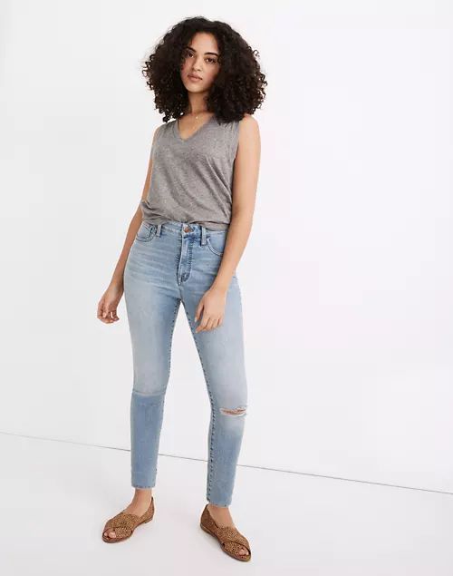 Petite Curvy Roadtripper Authentic Jeans in Benton Wash: Knee-Rip Edition | Madewell
