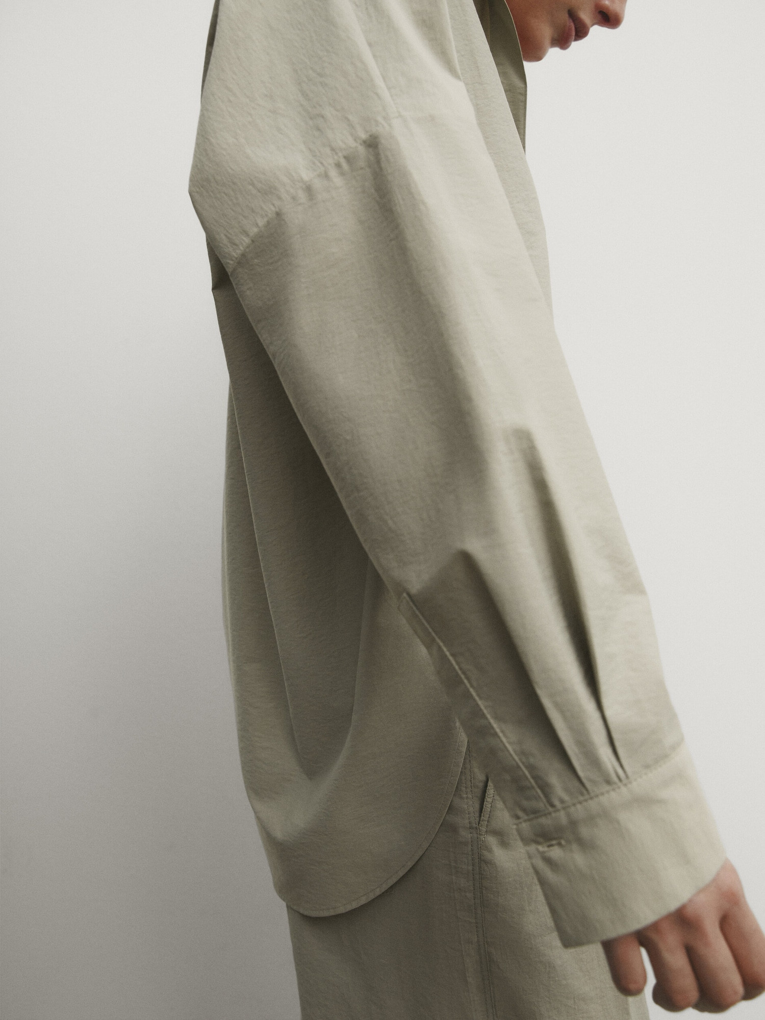 Cotton blend shirt with polo collar | Massimo Dutti US