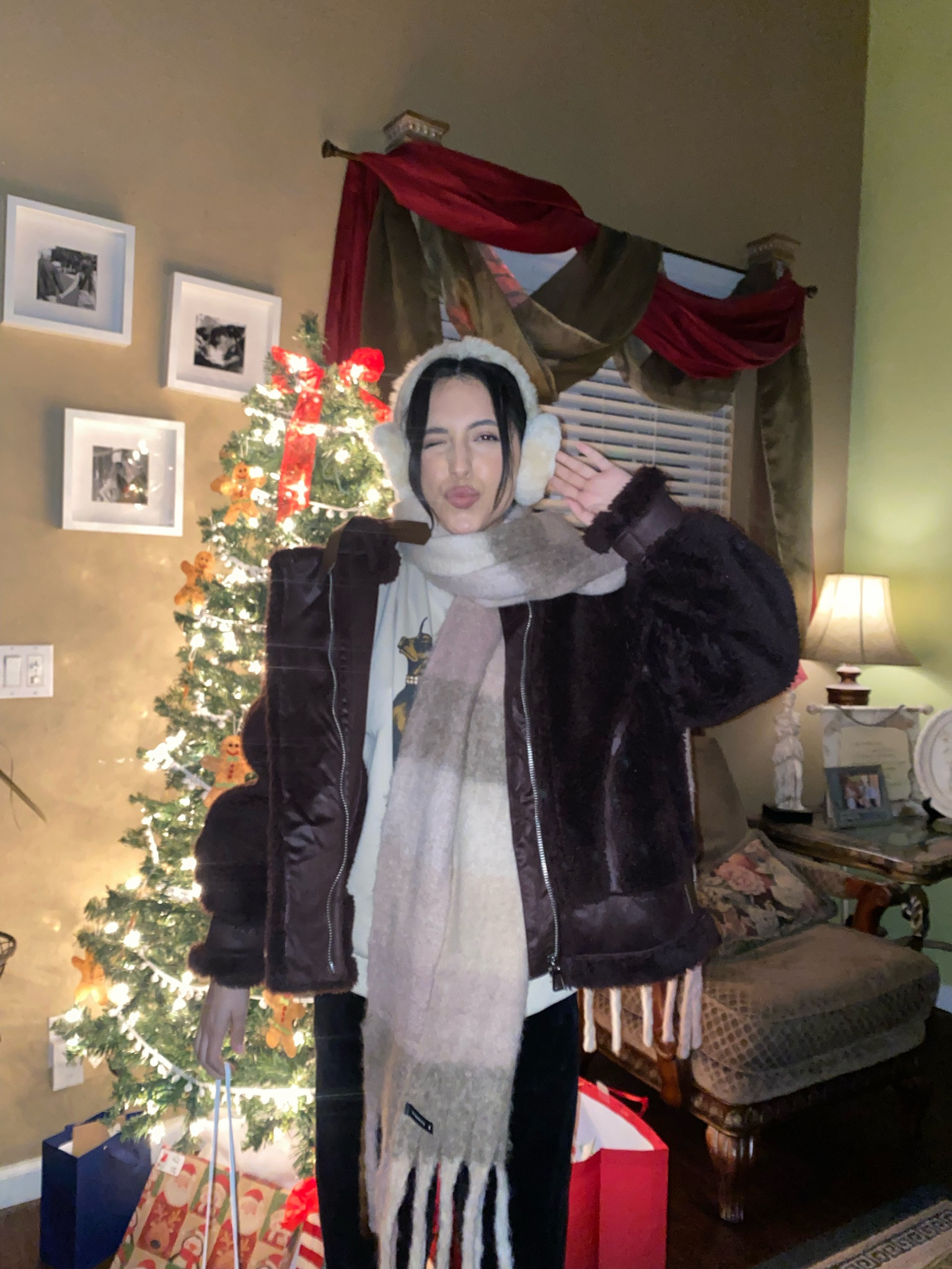 my favorite cozy jacket from @dynamite #winterootd #winterstyle 

#LTKHoliday #LTKSeasonal #LTKGiftGuide