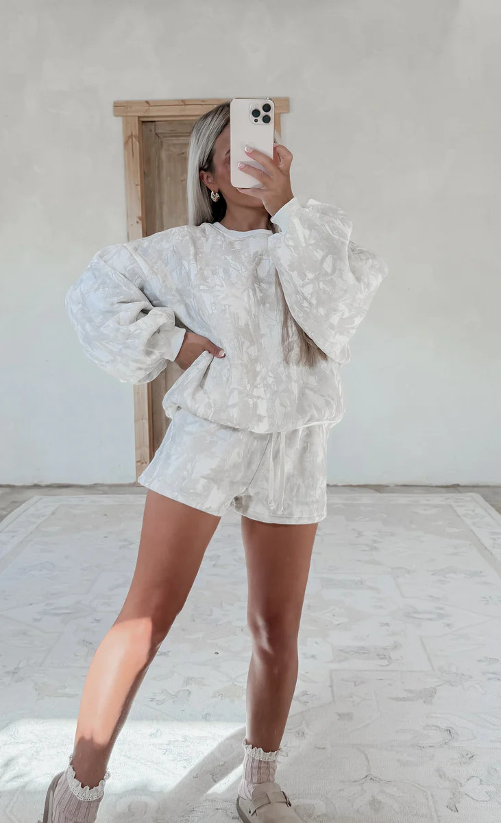 Avery Light Woodland Camo Fleece Crew Neck Sweatshirt | CK Squared Boutique