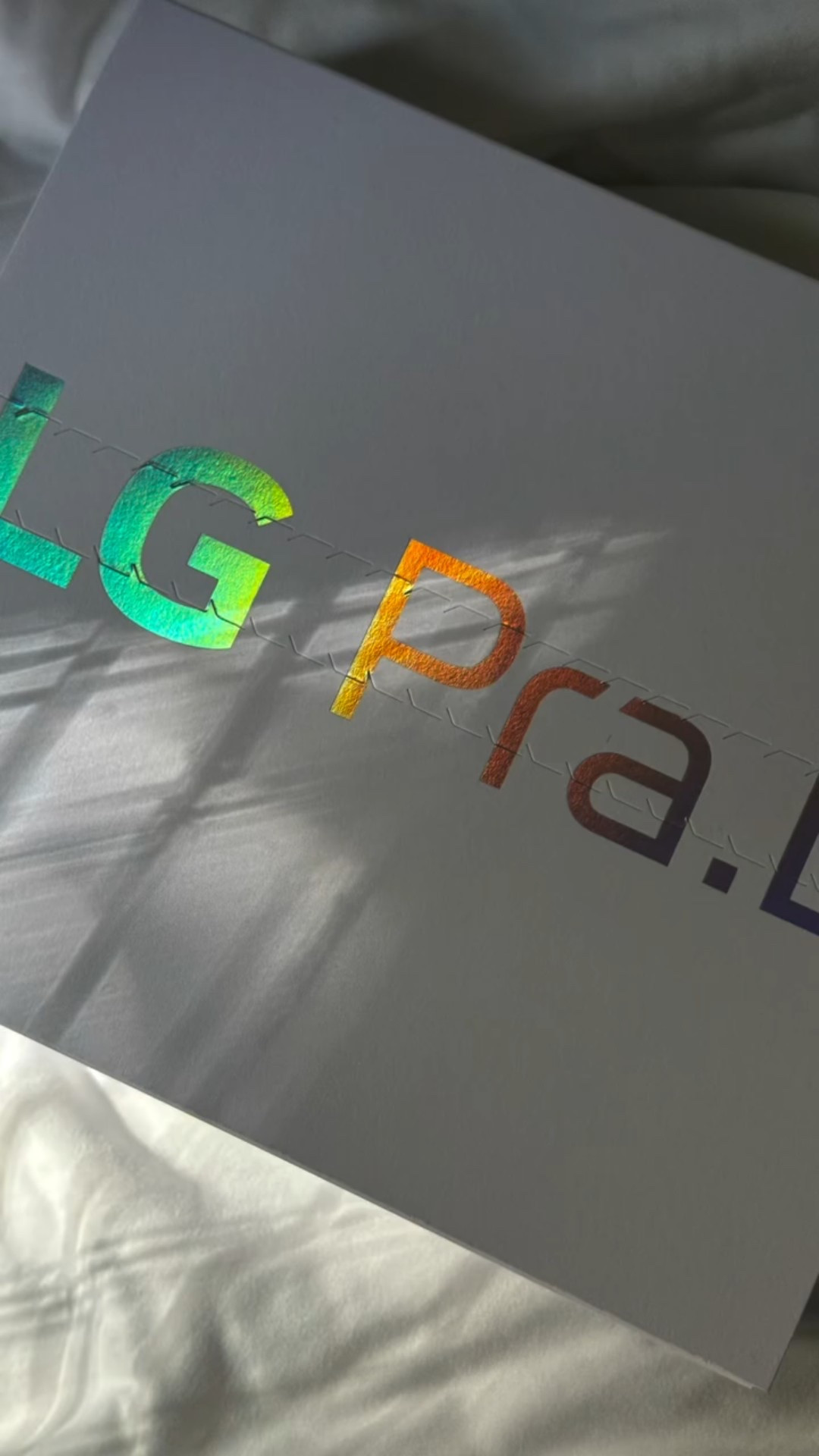 One minute. Glass-like skin. ✨
This tiny beauty device is doing the most — boosting skincare absorption, collagen, and glow in just 60 seconds.

The LG Pra.L SUPERFORM Galvanic Booster uses microcurrent, LED light, and micro-vibrations to take your skincare routine to a whole new level.
Clinically tested to increase absorption by up to 182% — because your serums deserve better. 😉

Mini, luxe, and perfect for on-the-go glow… this might be my new non-negotiable.

💬 Would you try a one-minute skin booster?

📌 Save this for your next skincare upgrade

@lg_pral.official 

glass skin, beauty tech, microcurrent device, LED skincare, skincare tools, luxury skincare, anti-aging skincare, glow skin routine, holiday beauty gift, self care must haves

#LTKselfcare #LTKValentine #LTKBeauty