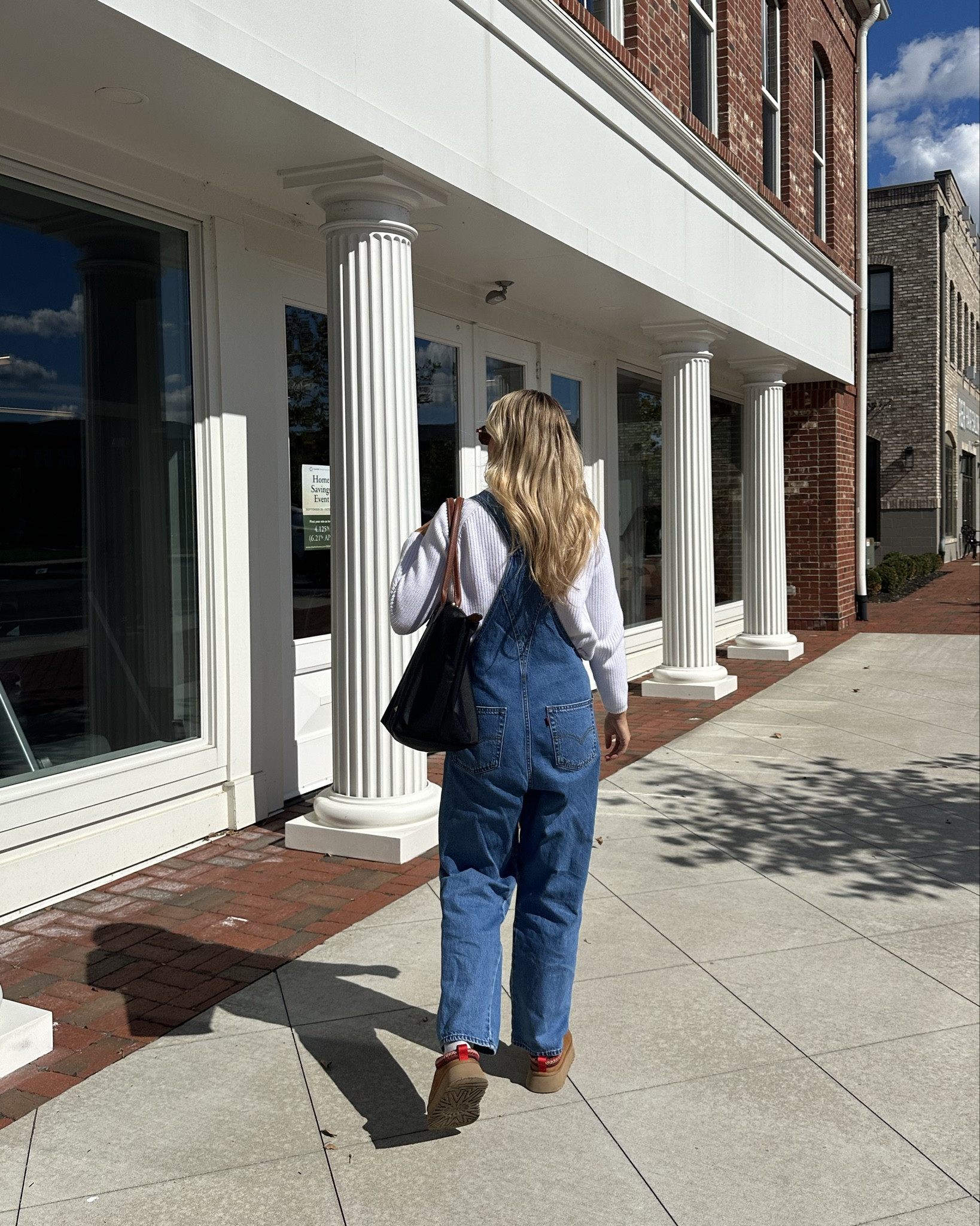 vintage denim overalls 👖🤍🍂 #vintage #overalls #denim #falloutfits #outfitideas #longchamp 

#LTKStyleTip #LTKFindsUnder100 #LTKSeasonal