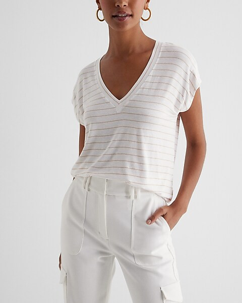 Supersoft Linen-Blend Striped Skimming V-Neck Tee | Express