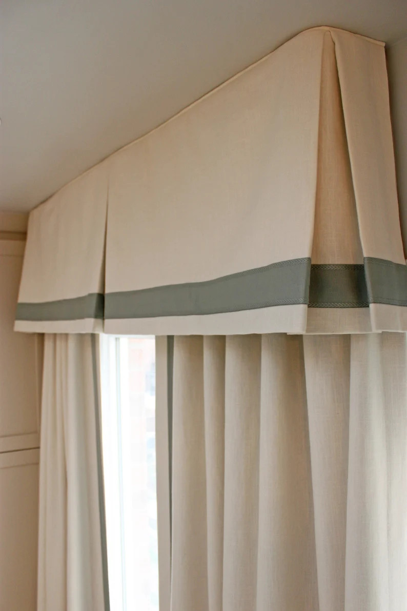 Custom order: Custom Linen Valance, Pleated Valance with Decorative Heart Trim, Valance with bord... | Etsy (US)