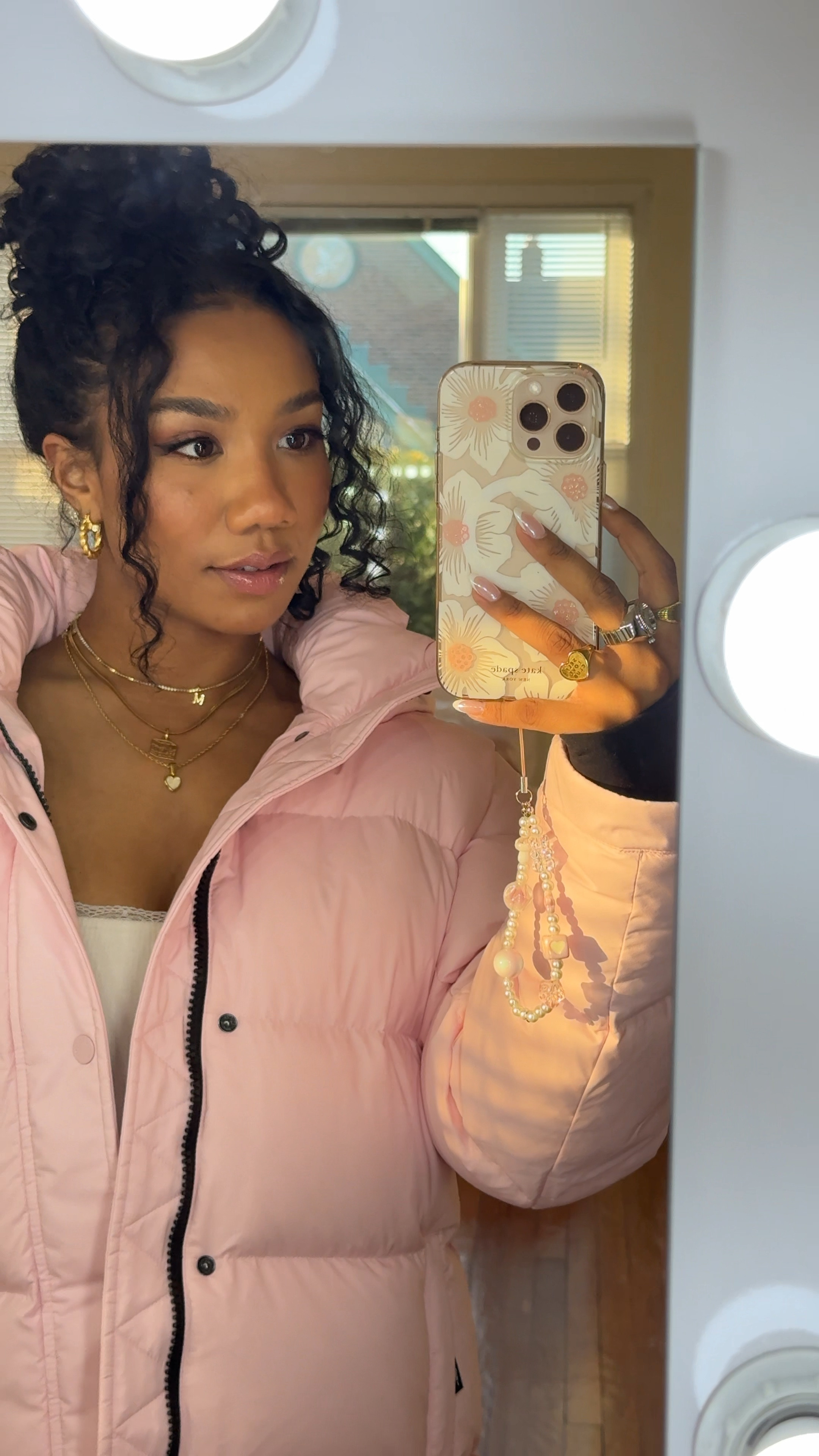 i caved and finally got a super puff 🫠💅🏽

#LTKSeasonal #LTKMostLoved #LTKWatchNow