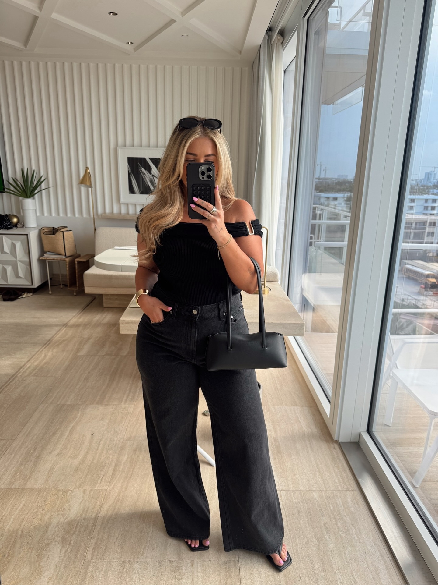 Some of my favorites styling my @abercrombie jeans 🤍 last day to use ‘AFKELSEYB’ for extra $$ off their denim sale 

#LTKSaleAlert #LTKMidsize