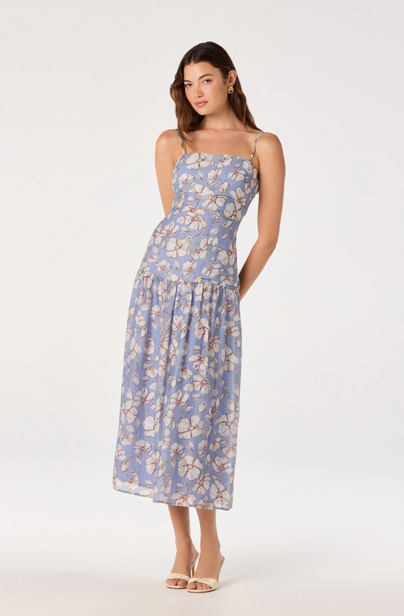 Ava Floral Pleated Midi Dress - Blue white floral / XS | ASTR The Label (US)