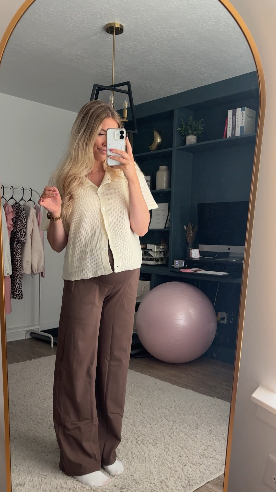 okay literally the comfiest the pants to wear pregnant!!! like leggings but pants and they have pockets! I my usual size in the tall (I’m about 5’6”) can dress up or down!

Top: true to size 
also wearing my fav daily socks

| maternity | pregnant | bump friendly | yoga pants |  

#LTKBump #LTKSeasonal