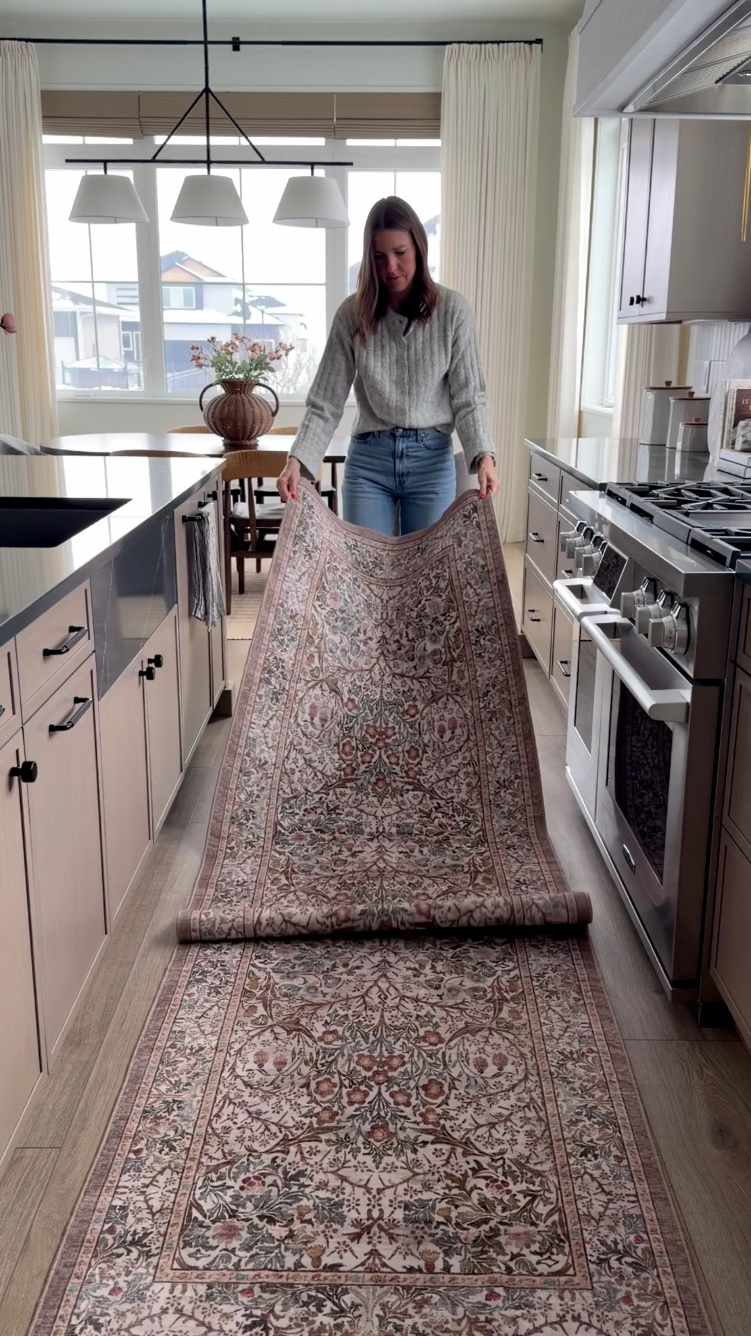 The prettiest Amazon runner! Features a nonslip backing and stain resistant fabric. Perfect for in a kitchen or high traffic area. I also love that it comes in larger sizes, this is the 3‘ x 10‘ size and under $100!￼

#LTKHome