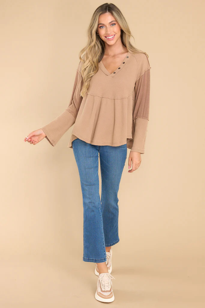 This Isn't Goodbye Mocha Top | Red Dress 