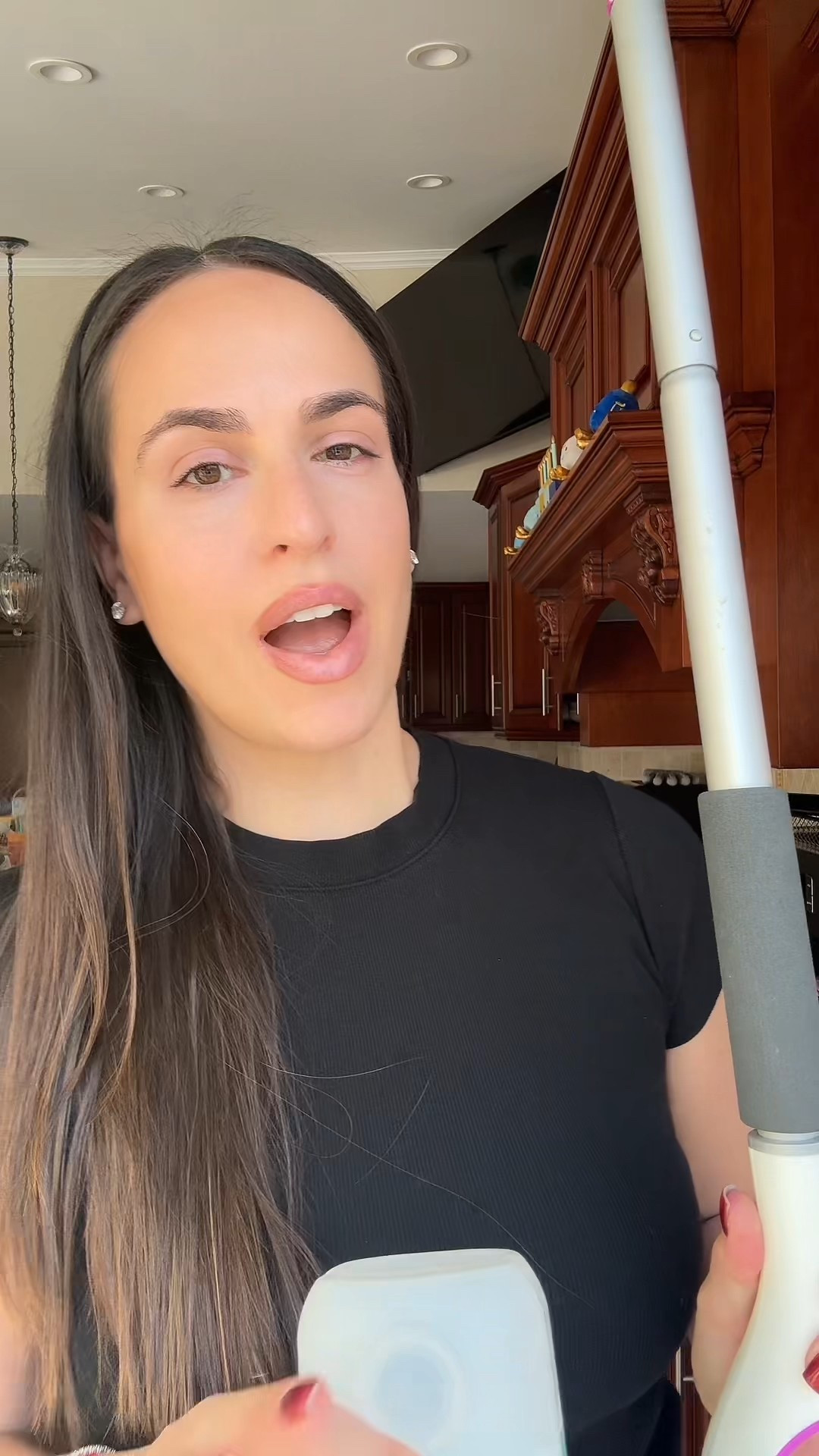 Cleaning hack that's a game changer ! 

#cleaninghacks #cleaningproducts #swiffer #cleanhome #hacks 

#LTKFindsUnder50 #LTKdayinmylife #LTKHome