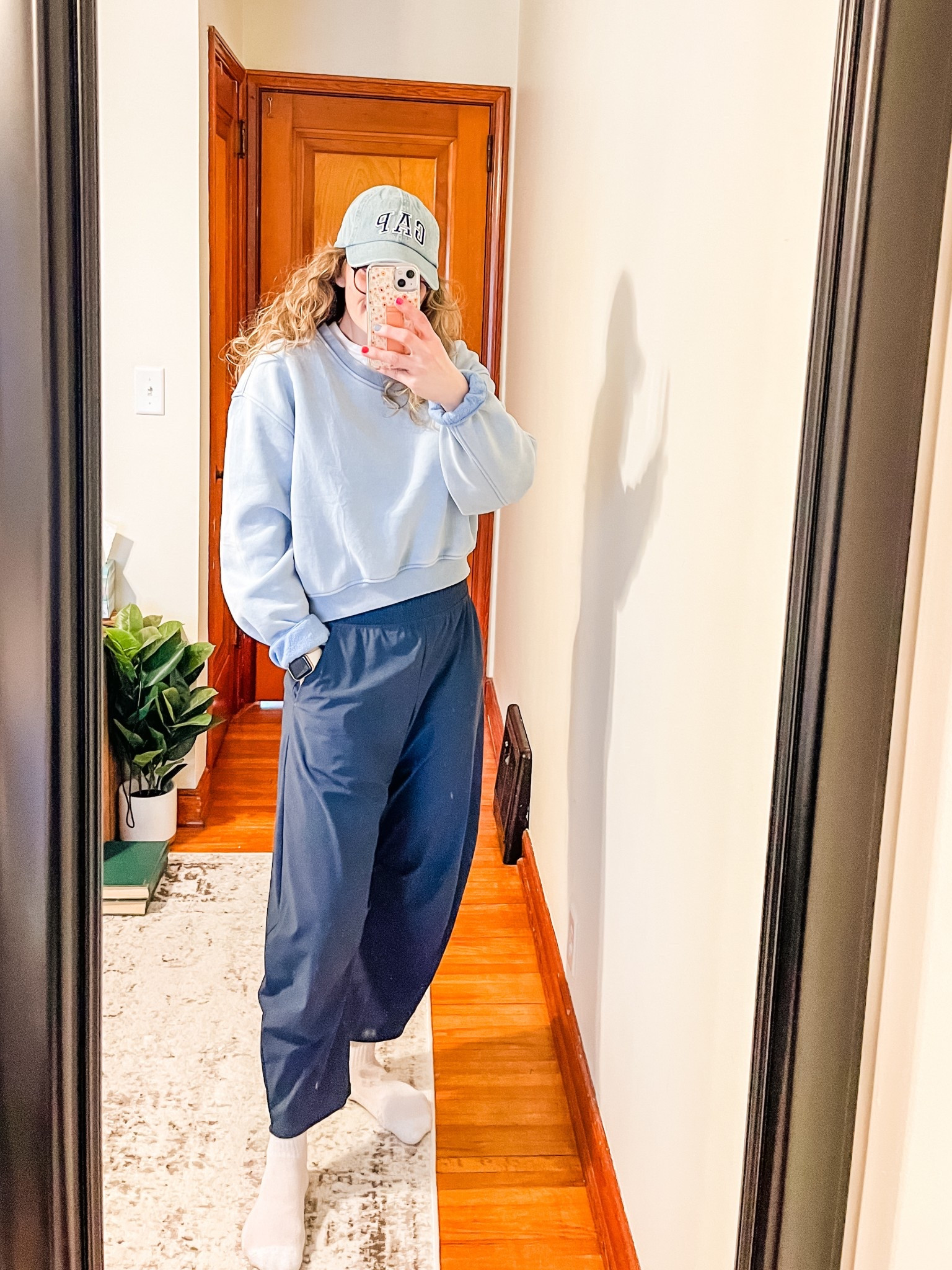 After walking with the fam outfit pic! Wore this all! Super comfortable mom pants 🤓 got in a size small from Old Navy because they run big (I’m normally a medium). 

All the blues today and I’m here for it 🥰