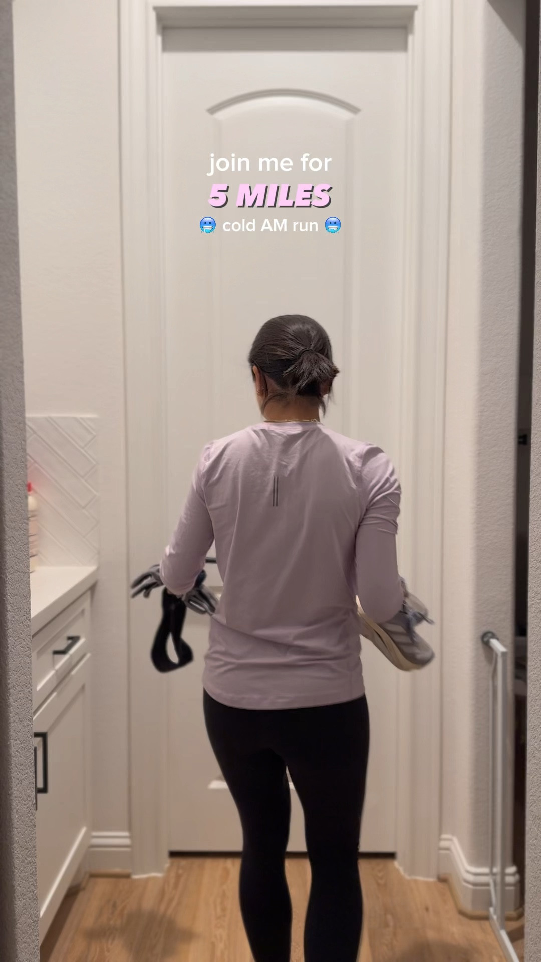 A chilly one 🥶🏃🏻‍♀️  

#LTKfitness #LTKfindsunder100 #LTKbump