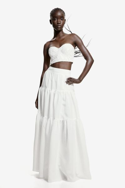 Tiered maxi skirt - High waist - Long - White - Ladies | H&M GB | H&M (UK, MY, IN, SG, PH, TW, HK)
