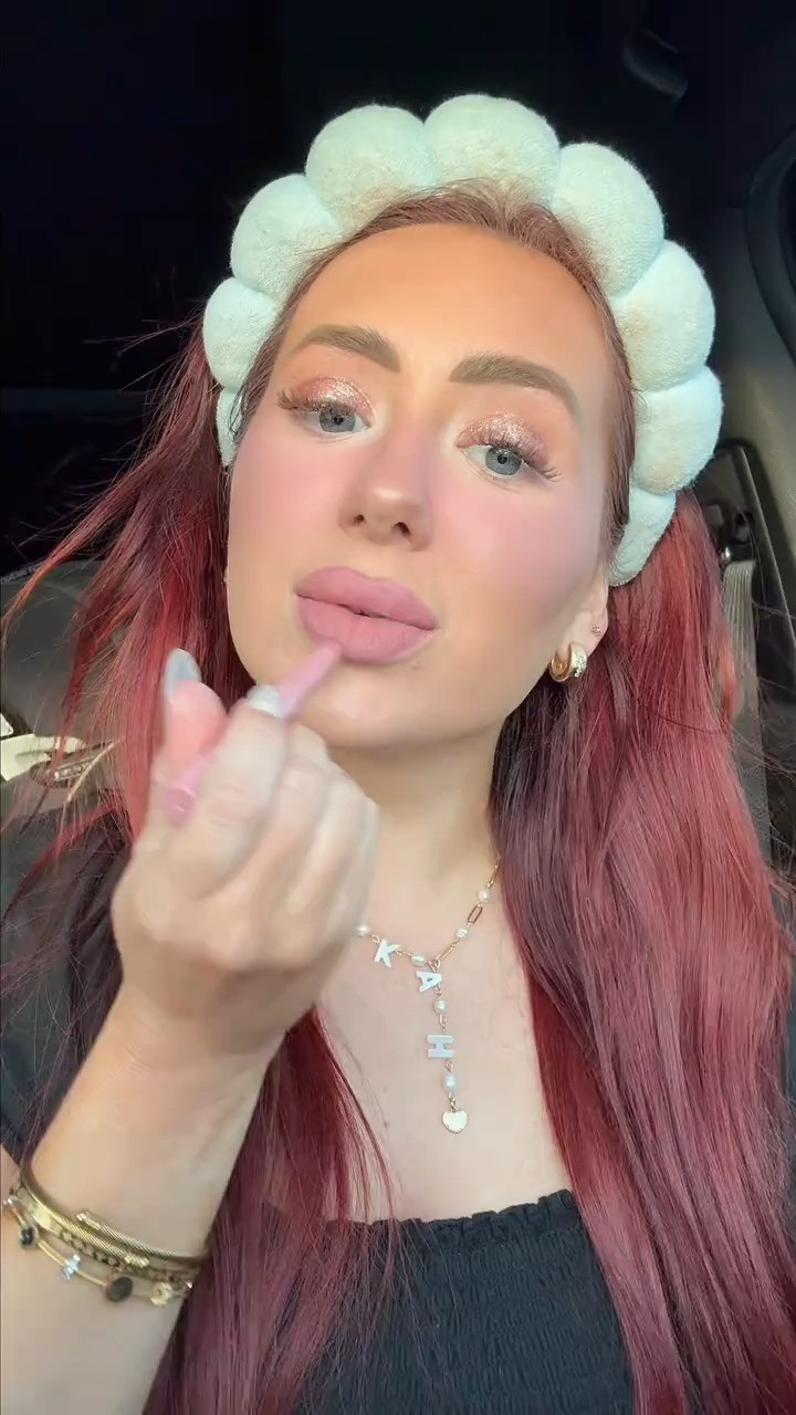 Laka lip liner in suede pink 🩷🎀 #lakalipliner #lakaliner #lakaliplinerstain #liplinerstain #ad 

 #LTKgrwm #LTKselfcare #LTKBeauty