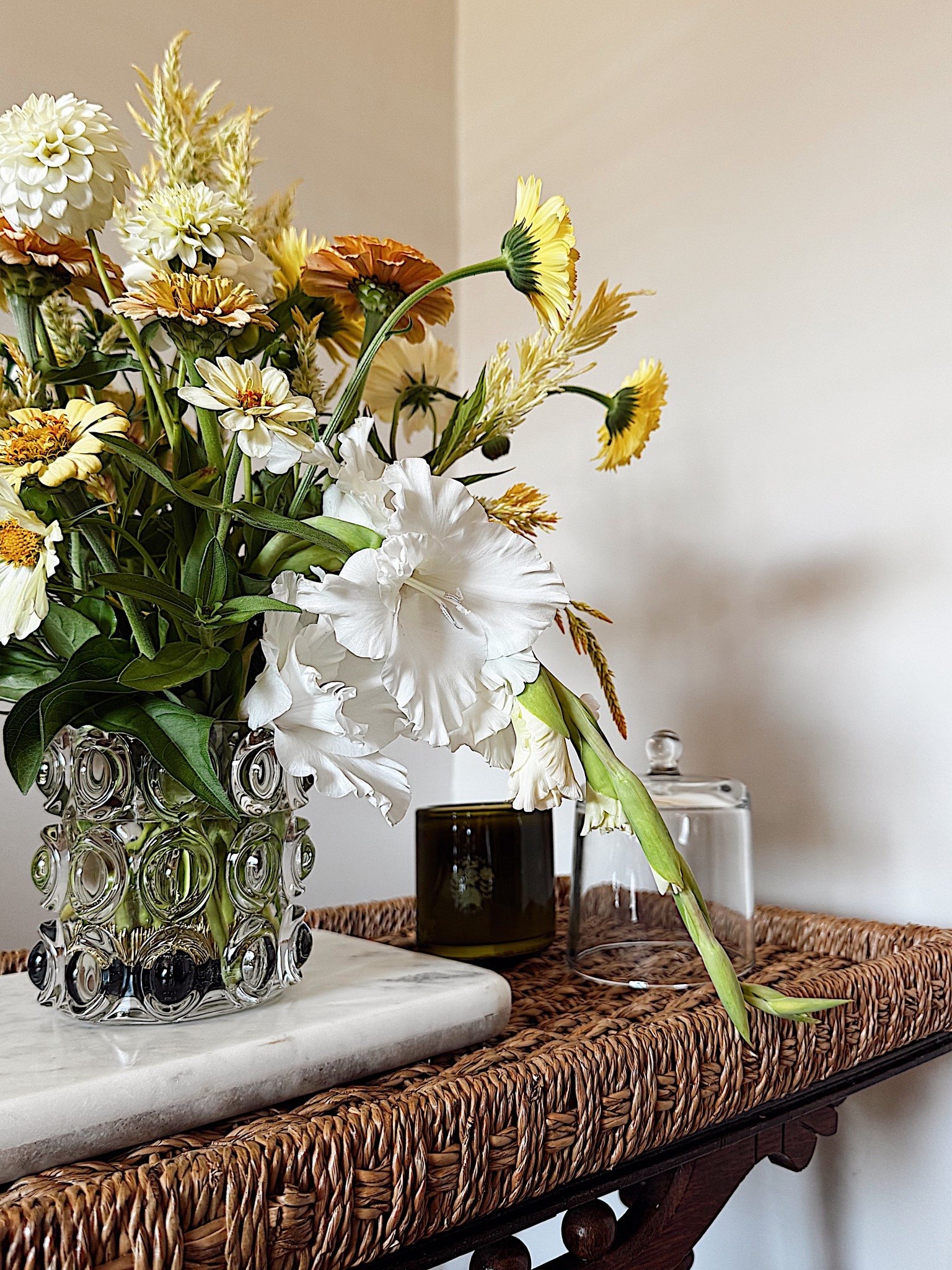 Summer scenes from around my home. 🤍

The vase (candle holder) here is from Zara Home. 


#LTKFindsUnder100 #LTKHome #LTKSeasonal