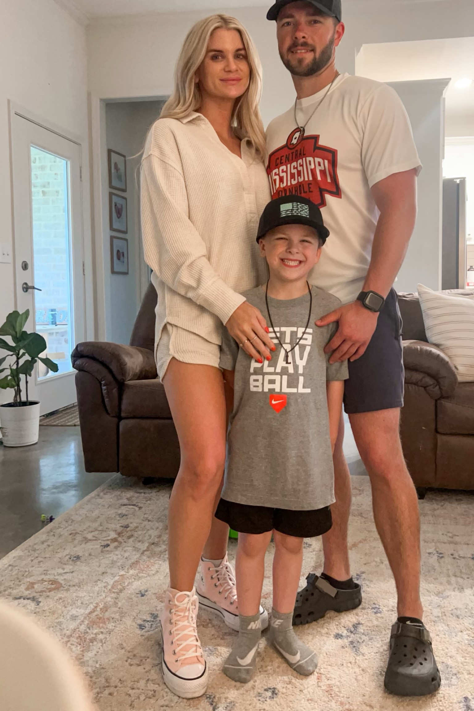 Any thing goes in this fit!!! Wearing size small!! 

#LTKTravel #LTKFamily #LTKHome