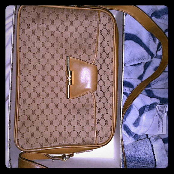 Rare Vintage Gucci purse /w serial number and box | Poshmark