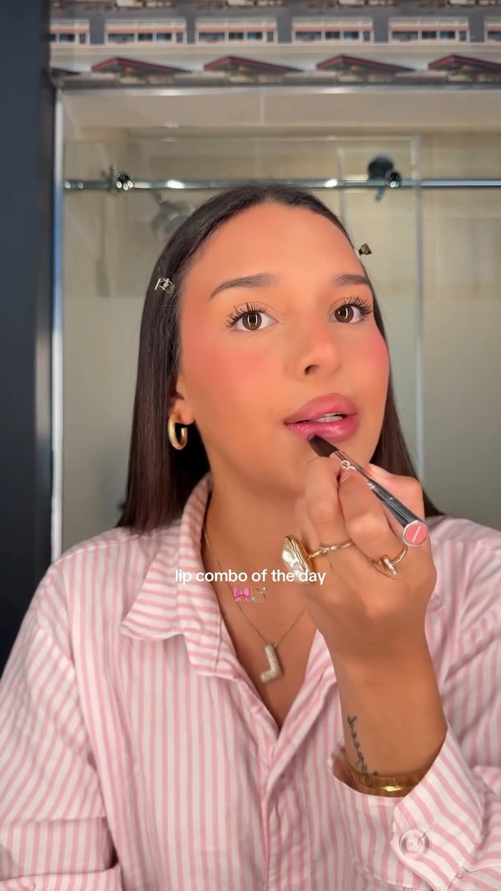 my lip combo of the day🎀🏹

lip products:
@copinibeauty 
@tower28beauty 
@dibsbeauty 
@patricktabeauty 

#lipcombo #lipcombooftheday #lipproducts
#foryoupage #getreadywithme #explorepage

#LTKGiftGuide #LTKgrwm #LTKHoliday