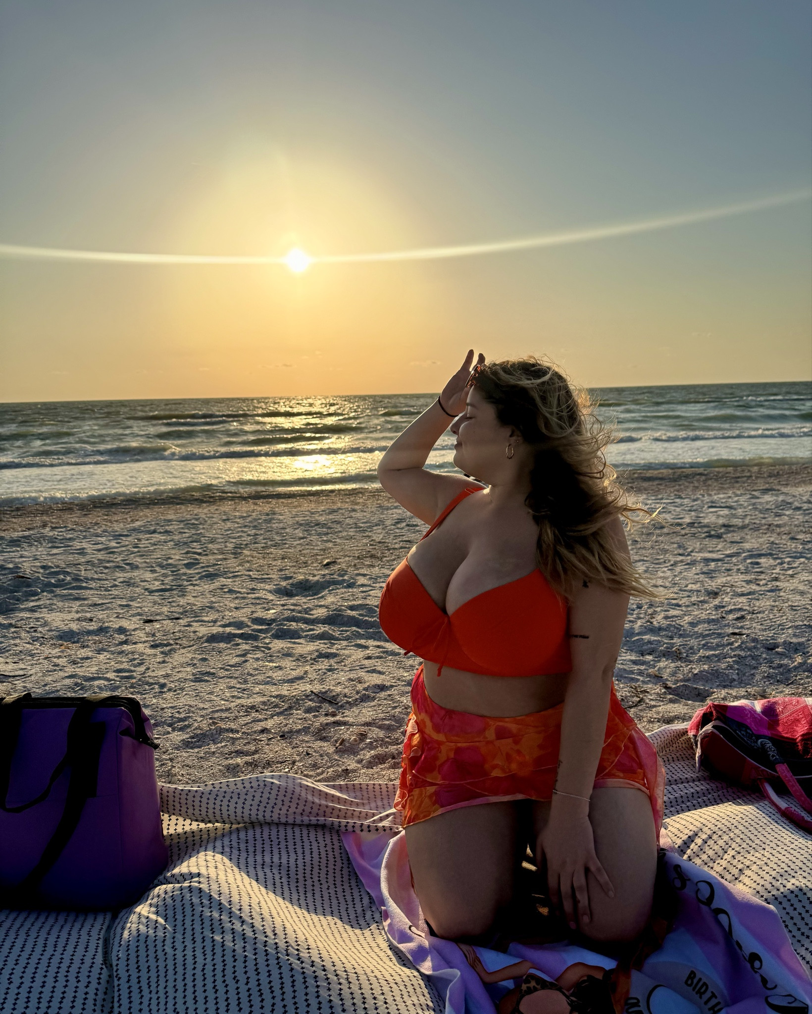 perfect beach swimsuit + cover up 🩷

Top: 40DDD
bottoms: XL
coverup bottoms: 0Xl 


#LTKSwim #LTKPlusSize #LTKFindsUnder50