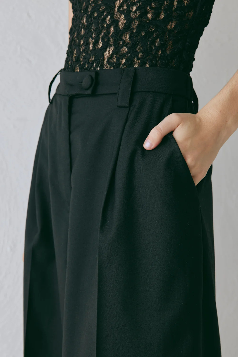 Zola Pants Black | VRG Grl