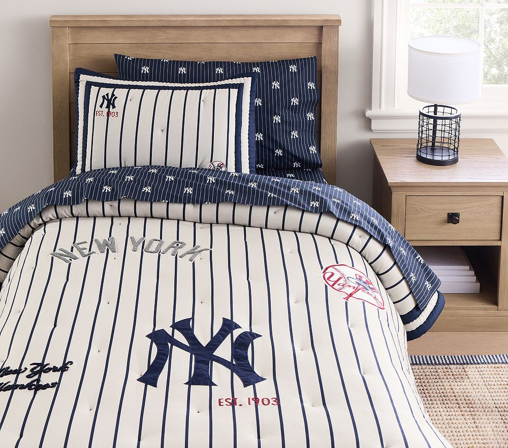 MLB\u2122 New York Yankees\u2122 Patches Stripe Jersey Quilt & Shams | Pottery Barn Kids