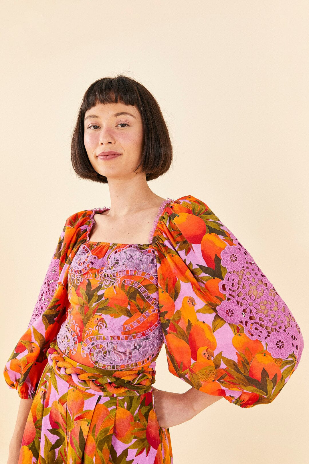 lilac mango macaws blouse | FarmRio (US)