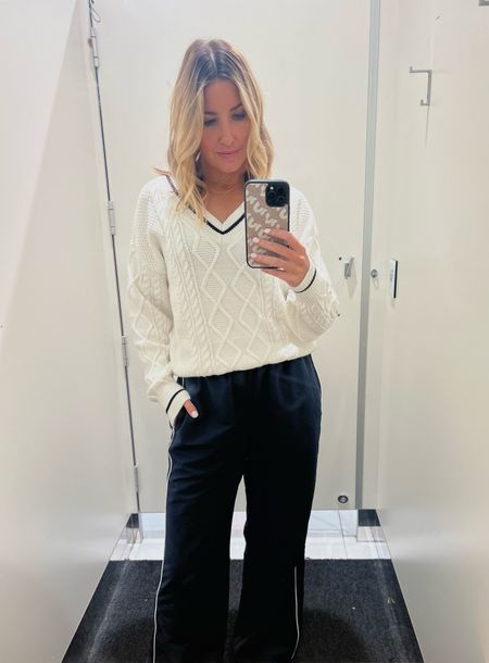 Winter Knit alert! It’s time to rug up 🤍

V-Neck cable knit jumper from Glassons.

I’m wearing a size small. 

#LTKaustralia #LTKstyletip