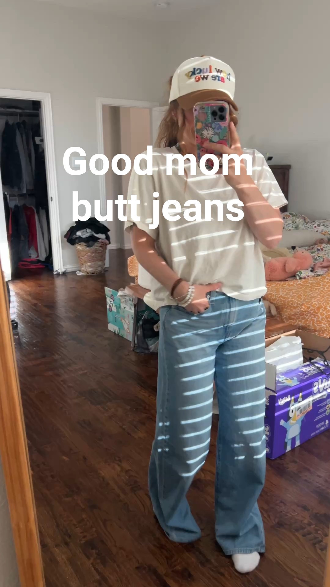 Baggy jeans your husband will get behind. Literally 
Wearing size 25 here 
I’m 5ft