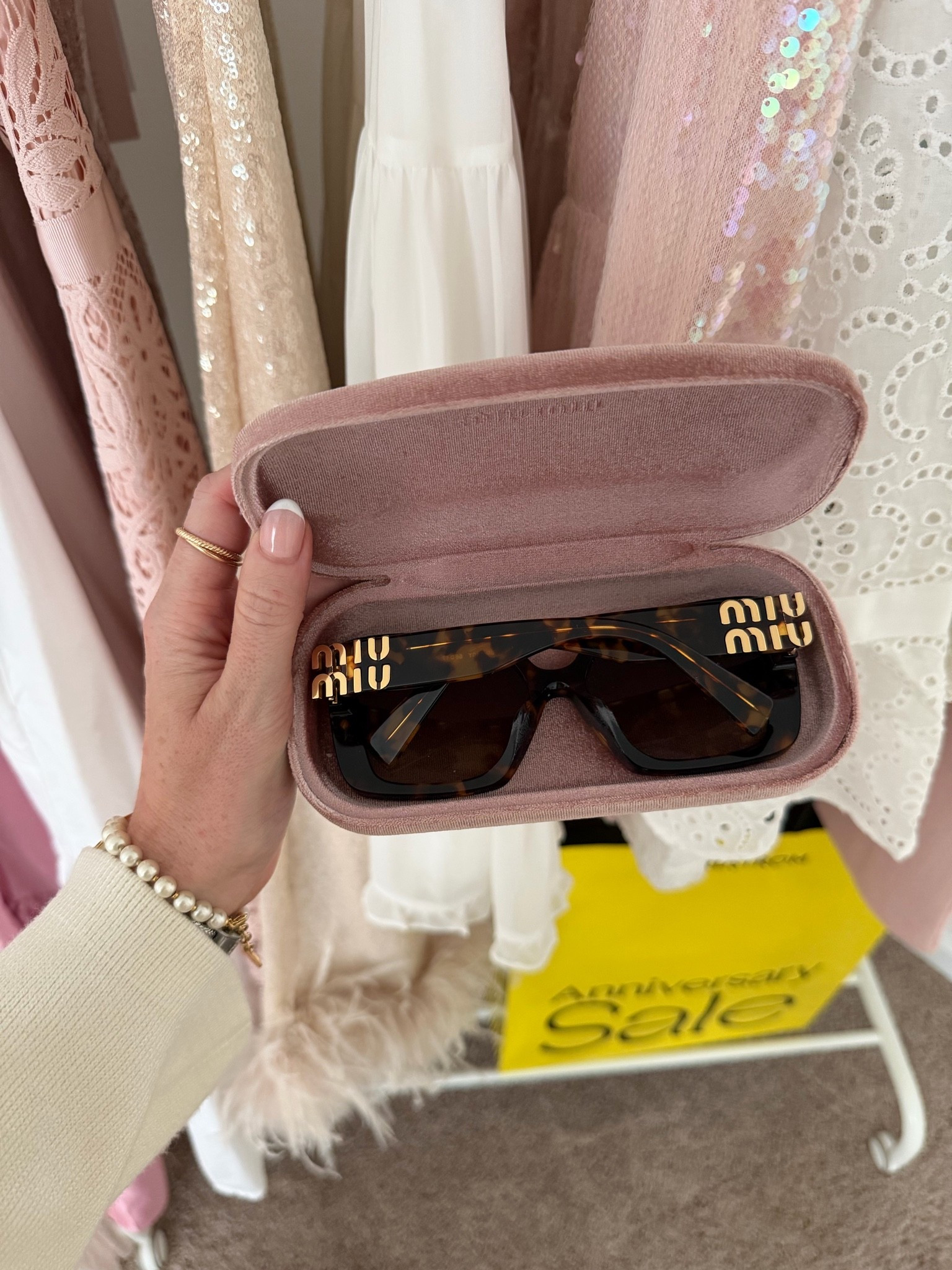 Idk what I love more the designer sunglasses on sale or the case lol. 

Nordstrom anniversary sale accessories // Nordstrom sale // NSALE

#LTKSaleAlert