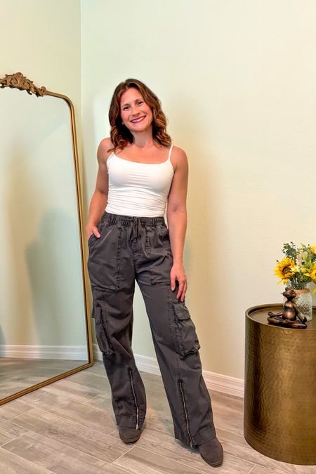 Cargo pants in petite size options! I love the zipper detailing and that I don’t need to hem. I’m 4’10"

#LTKStyleTip #LTKOver40 #LTKSummerSales
